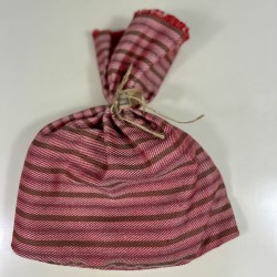 Sciarpa a righe rosse e verdi